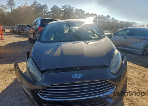 2015 Ford Fiesta Se z USA, uszkodzony, nr VIN 3FADP4BJ7FM110176